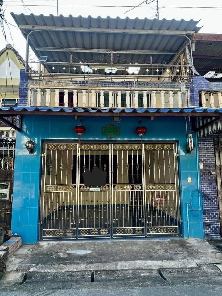 ทาวเฮ้า 2 ชั้น ข้างตลาดยันยง  abang-teedin